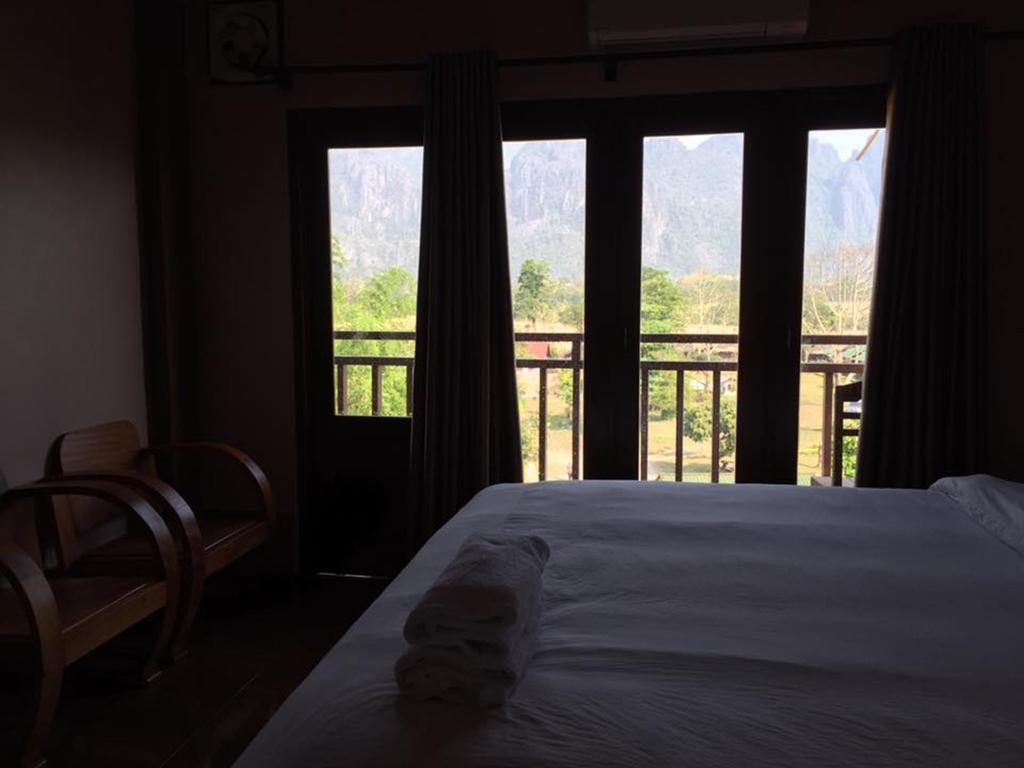 Happy River View Hotel Vang Vieng Exterior foto