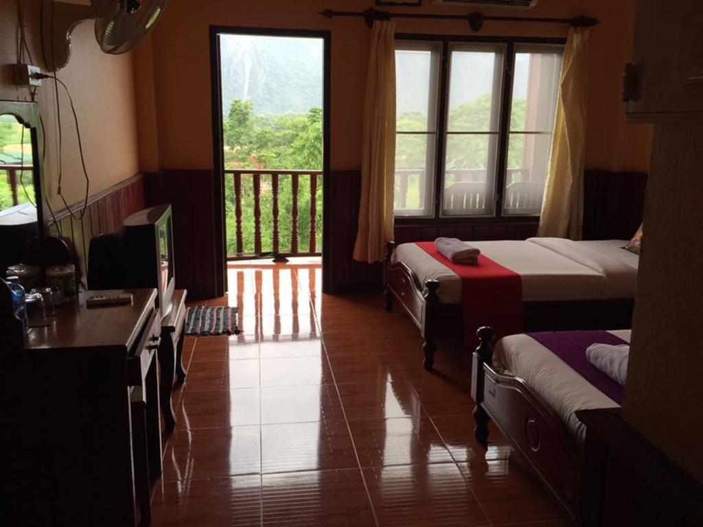 Happy River View Hotel Vang Vieng Exterior foto