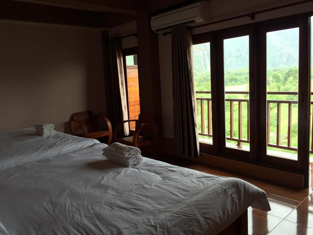 Happy River View Hotel Vang Vieng Exterior foto