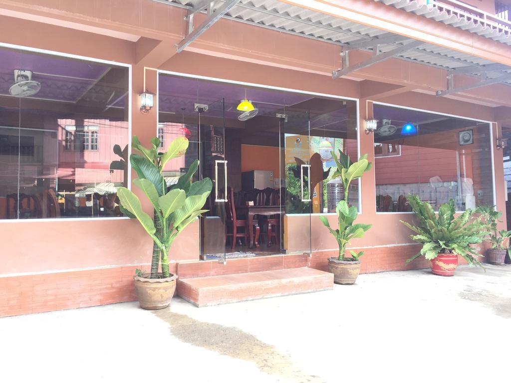 Happy River View Hotel Vang Vieng Exterior foto