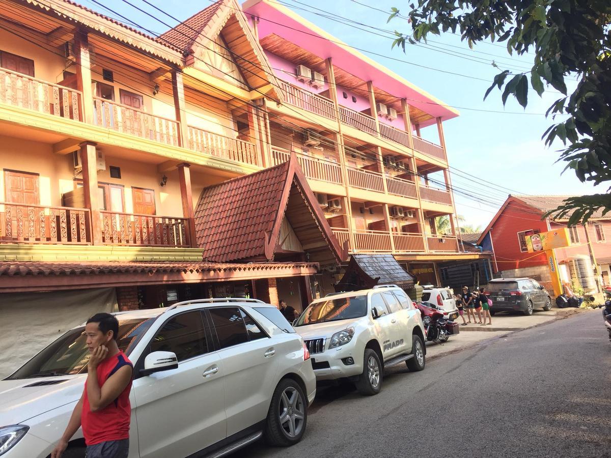 Happy River View Hotel Vang Vieng Exterior foto
